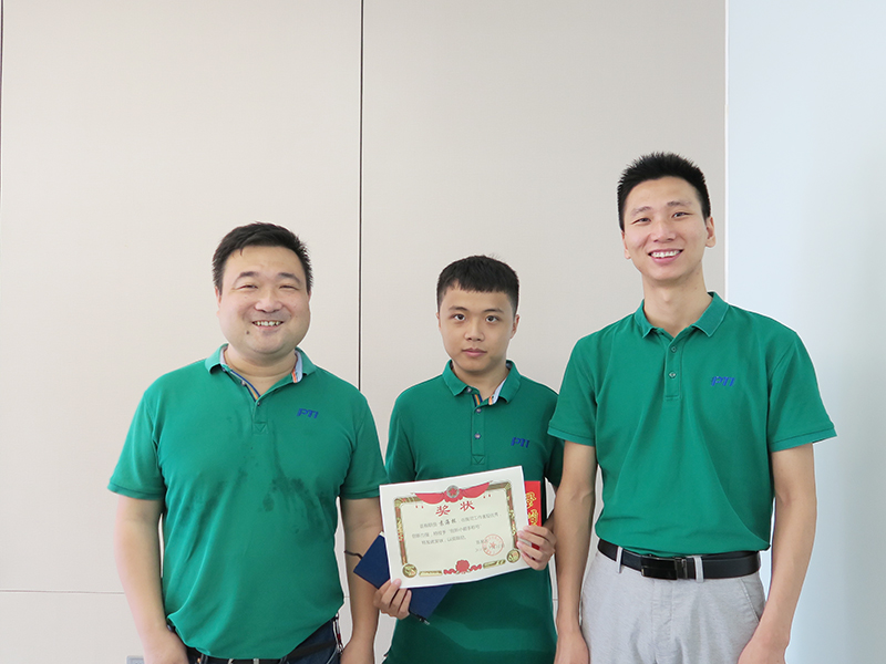 PTI表彰“创新小能手”袁海栋(images 1)